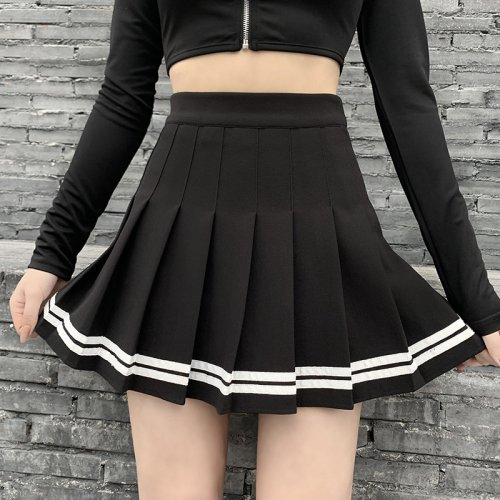 Bild von Vintage Harajuku Minirock – Schwarz, Patchwork & Gothic Style