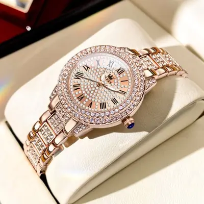 Image de Montre Femme Élégante avec Diamants & Cadran Romain