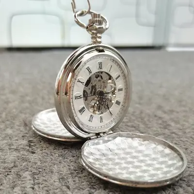 Image de Montre de Poche Mécanique Steampunk - Cadran Squelette Vintage