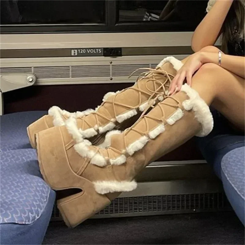 Imagen de Nuevas botas de nieve de invierno para mujer, zapatos de mujer de piel sintética con plataforma y tacón alto, botas de media pantorrilla antideslizantes cálidas de felpa para mujer, zapatos góticos