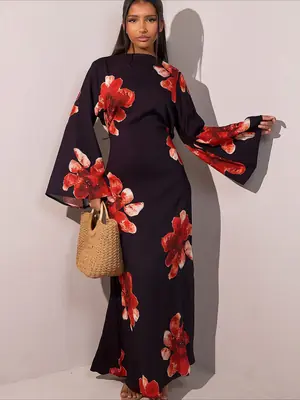 Image de Robe Eid Imprimée - Élégance Arabe pour Femmes Musulmanes
