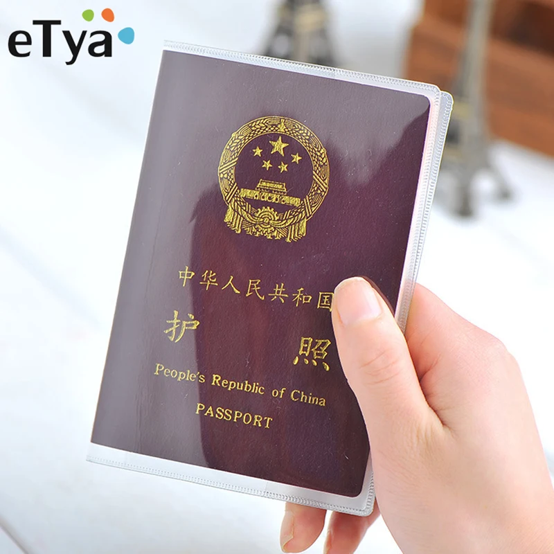 Image de Porte-Passeport Transparent Étanche - Protection Idéale pour Vos Documents