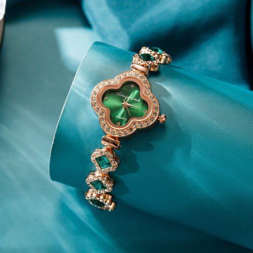 Immagine di Orologio da Donna Vintage con Diamanti e Cinturino Verde per Polso Piccolo - Eleganza Classica e Raffinata