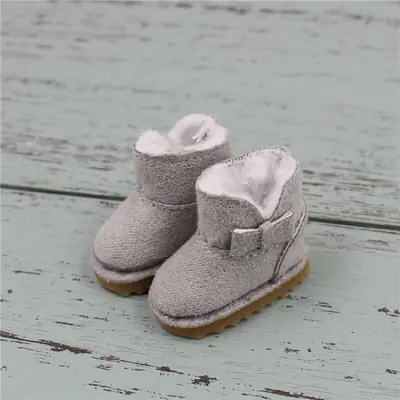 Image de Chaussures de Neige Miniatures pour Poupées - Bottes d'Hiver 3.5 cm