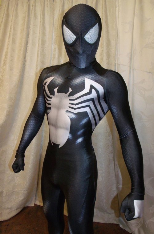 Imagen de Disfraz Venom Symbiote para Adultos y Niños