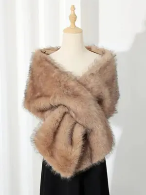 Image de Écharpe Fausse Fourrure de Renard - Élégante & Chaude