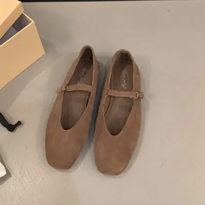 Image de Chaussures Plates Femme - Élégantes & Confortables