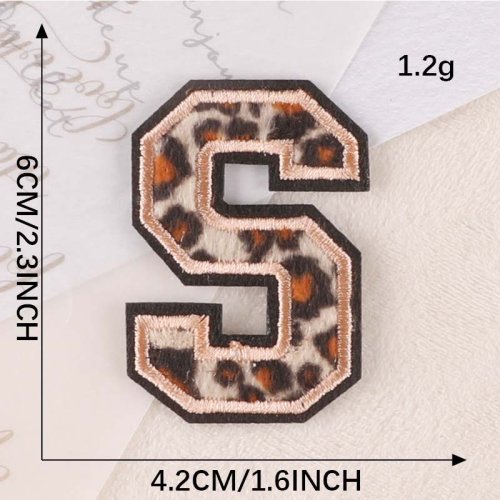 Imagen de Parches de insignia de letras del alfabeto inglés A ~ Z, apliques bordados con estampado de leopardo...