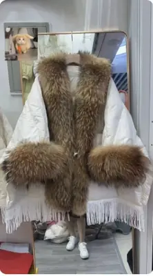 Image de Veste Hiver Femme Fourrure Véritable - Tendance 2025