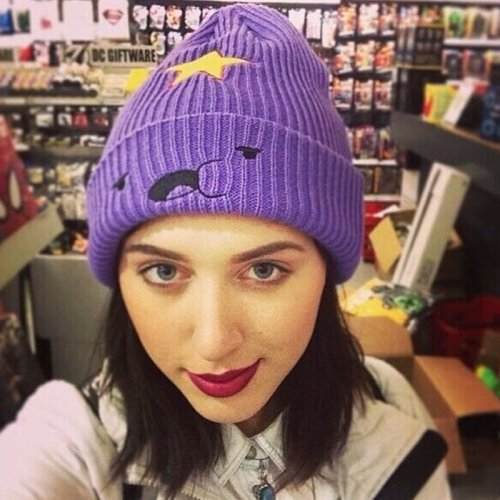 Imagen de Gorro de Lana Acrílico Bordado con Protección para los Oídos, Versátil y Cálido para Hombre y Mujer en Invierno