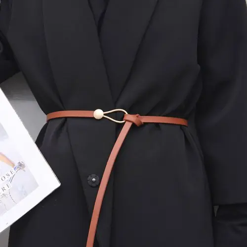 Image de Ceinture en Cuir Fin à Nœud - Élégance Féminine