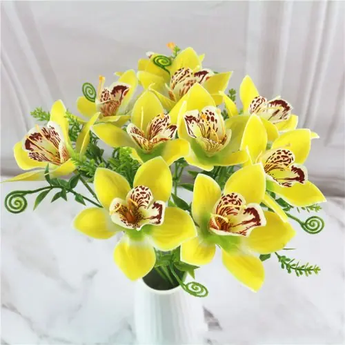 Jaune
