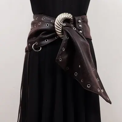 Image de Ceinture Femme Rétro avec Glands et Boucle Métallique