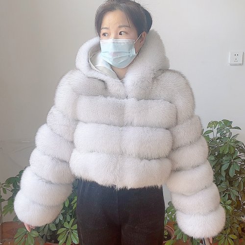 Image of Luxurious Natural Real Fox Fur Coat for Women – Thick Warm Hooded Short Jacket with Full Sleeves, High-Quality Fashion Winter Outerwear