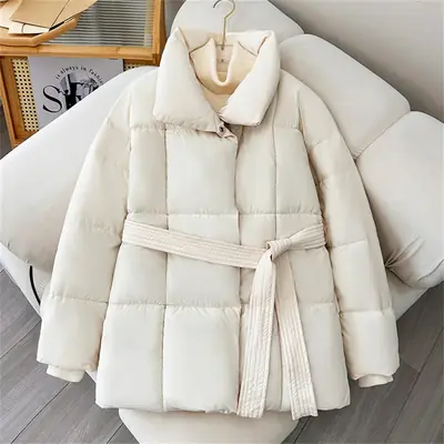 Image de Manteau Court Femme Col Montant - Hiver 2024