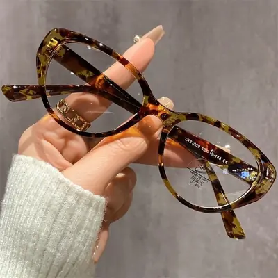 Image de Lunettes de Myopie Rétro Œil de Chat Ultra Légères
