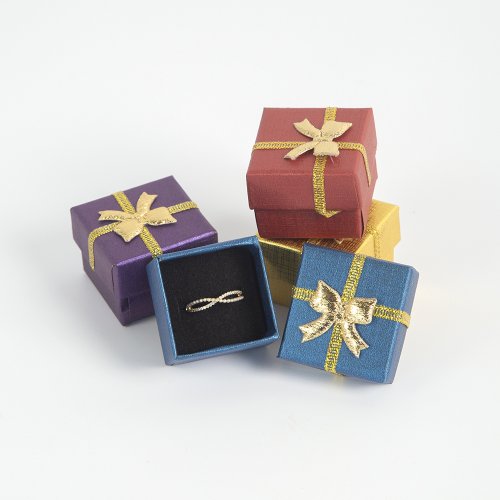 Afbeelding van 10-delig set elegante sieradenverpakkingen voor bruiloften, reizen en cadeaus – stijlvolle doosjes voor armbanden, ringen, oorbellen en westerse sieraden