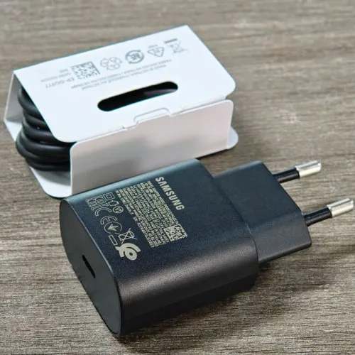 Black-EU With Cable
