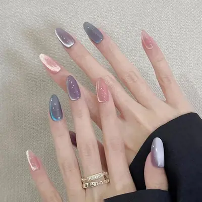 Image de Faux Ongles 3D Effet Œil de Chat - Rose Nacré & Transparent