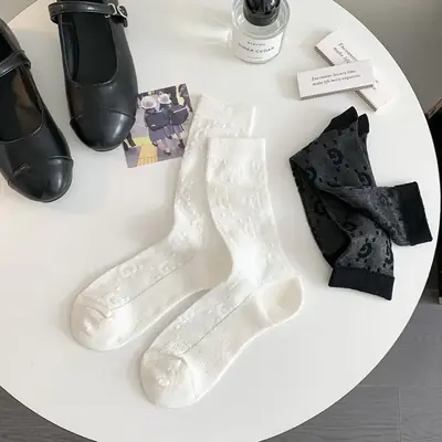 Image de Chaussettes Mi-Longues Femme Tendance & Respirantes