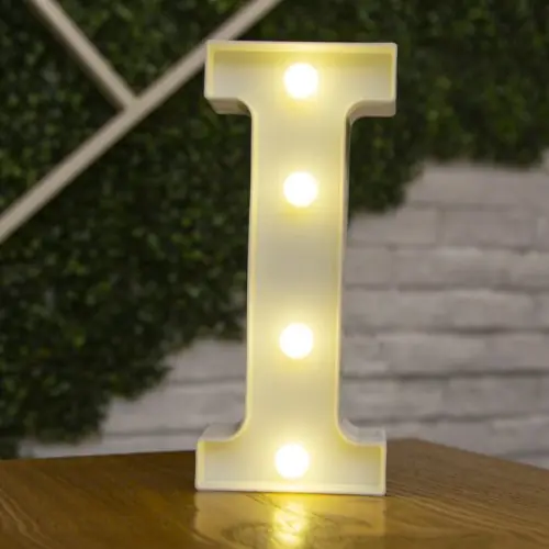 Image de Lumières LED Alphabet - Déco Lumineuse pour Fêtes & Maison
