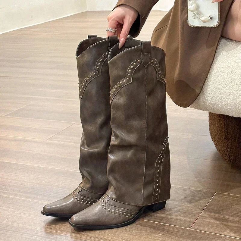 Zdjęcie Eleganckie Buty Kowbojskie Damskie – Moda i Komfort w Jednym