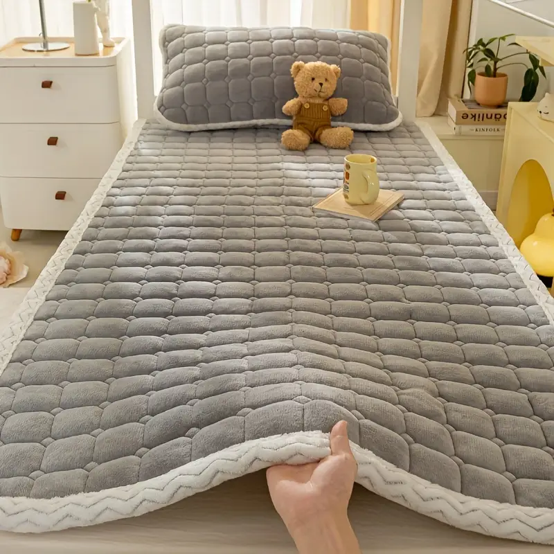 Afbeelding van Zachte Melkfluwelen Matrashoes Queen Size - Gewatteerde Beddengoedbeschermer met Ademende Stof voor Comfortabele Slaap