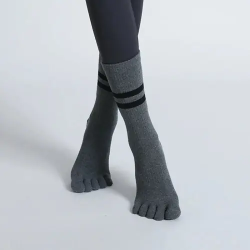Gris foncé