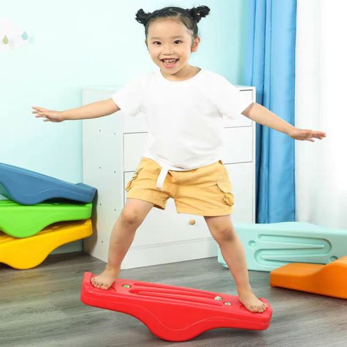 Immagine di Altalena a dondolo per bambini Balance Board Attrezzatura per l'allenamento sensoriale Promuovere le abilità di coordinazione Giocattoli Giochi per interni ed esterni per bambini