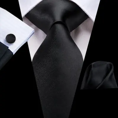Image de Cravate de Mariage Noir Floral en Soie - Élégante & Raffinée