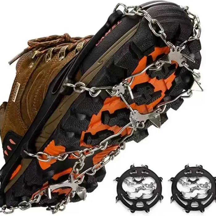 Image de Crampons Anti-Dérapants pour Randonnée Hivernale