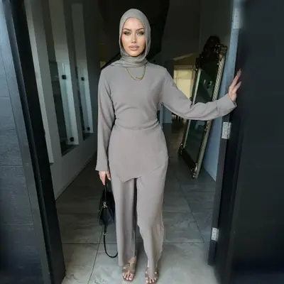 Image de Abaya Élégante Deux Pièces - Tenue Modeste pour Eid & Ramadan