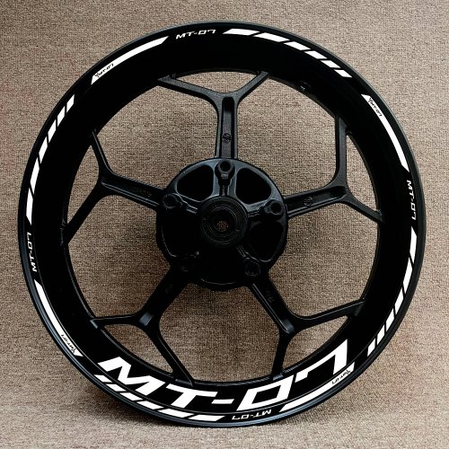 Immagine di Adesivi Riflettenti per Cerchi Moto Yamaha MT-07 - Pellicola Decorativa per Mozzo Ruota, Personalizzazione Stile Sportivo e Sicurezza Notturna