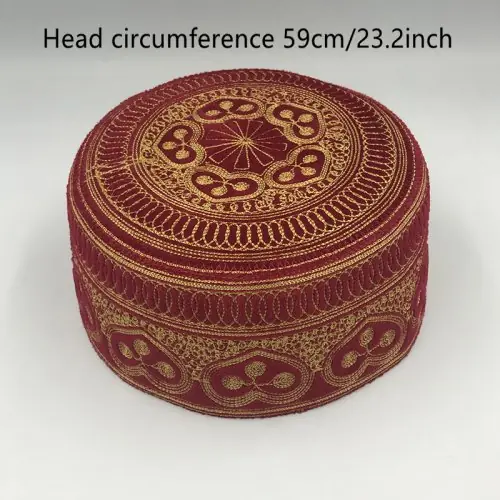 Image de Chapeau Kufi Brodé - Élégance Islamique pour Hommes