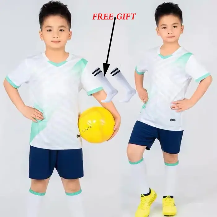 Image de Kit Football Enfant - Maillot, Short, Chaussettes & Survêtement