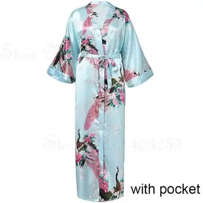Image de Robe Kimono Longue en Satin - Élégance & Confort