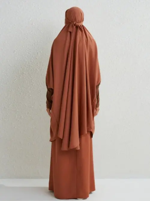 Image de Ensemble Abaya & Hijab - Style Modeste & Élégant