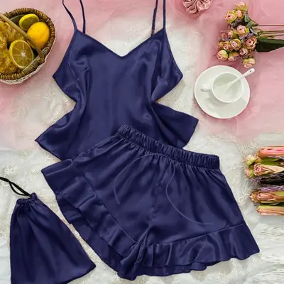 Image de Pyjama 4 Pièces Soyeux pour Femmes - Élégant & Confortable