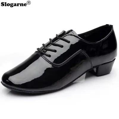 Image de Chaussures de Danse Latine pour Hommes, Femmes et Enfants