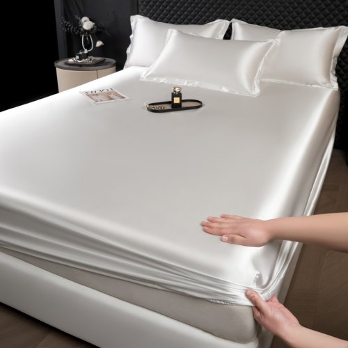 Zdjęcie Eleganckie Prześcieradło Satynowe z Gumką – Idealne do Łóżka 140x200 i 160x200