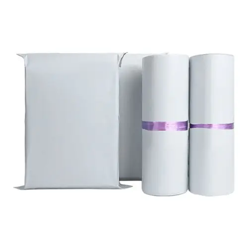 Image de Sacs d'expédition blancs auto-adhésifs - Lot de 50