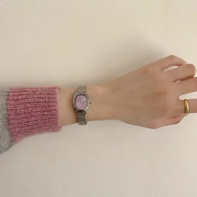 Montre Femme Élégante Vert Foncé - Design Ovale & Acier Inoxydable