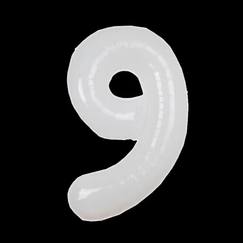 Biały numer 9