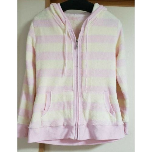 Bild von Y2K Hoodie – Süßer Winter-Stil mit Streifen