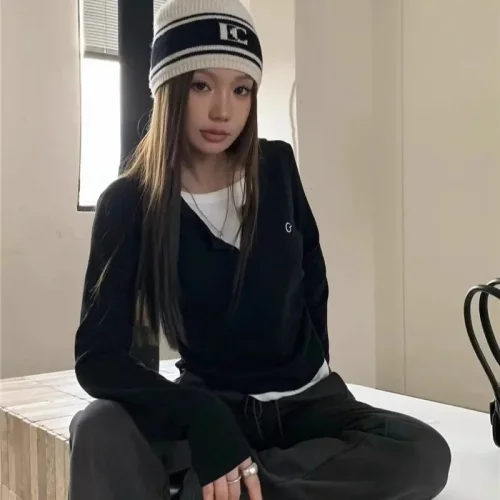 Image of 2024 Autumn Winter Long Sleeves Korean Fashion Style O-neck Tshirt For Women Fake two items T-shirts Ladies Top Tee Clothes