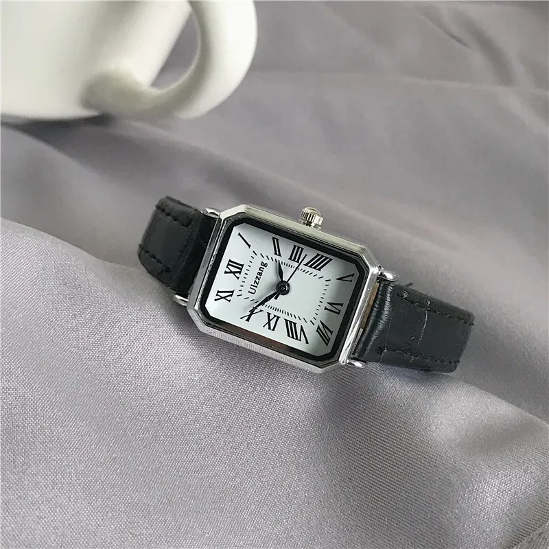 Imagen de Reloj de Pulsera para Mujer con Diseño Retro Clásico, Esfera de Cuarzo y Correa de Cuero Auténtico, Modelo Rectangular y Estilo Informal
