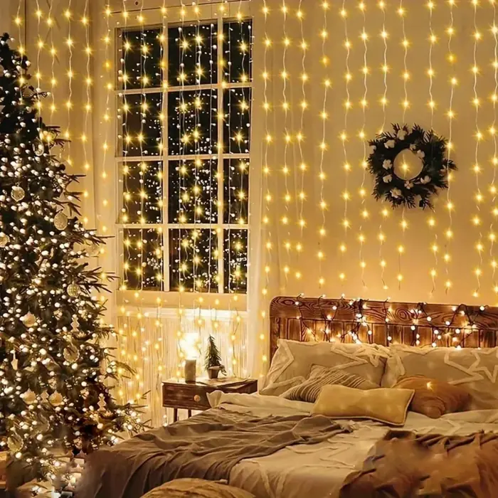 Image de Guirlande LED Rideau Lumineux - Décoration Magique pour Noël, Mariage & Fêtes