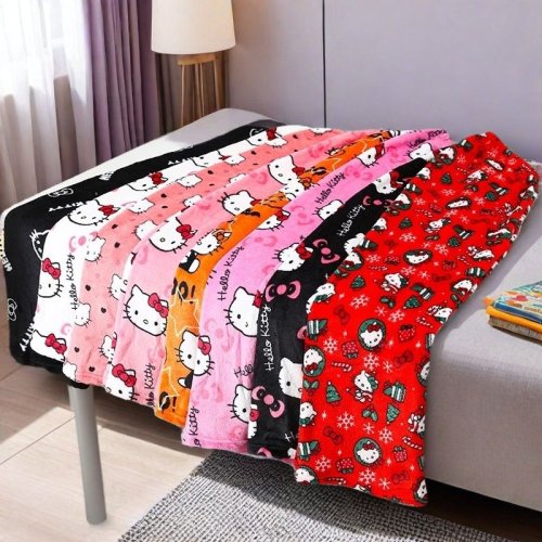 Pigiama Y2K Hello Kitty – Stile Anime per Donna