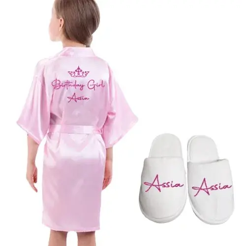 Leuchtende rosa Robe