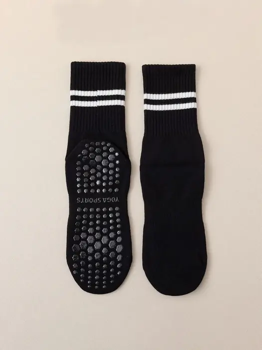 Image de Chaussettes Pilates avec Poignées - Antidérapantes pour Yoga & Barre
